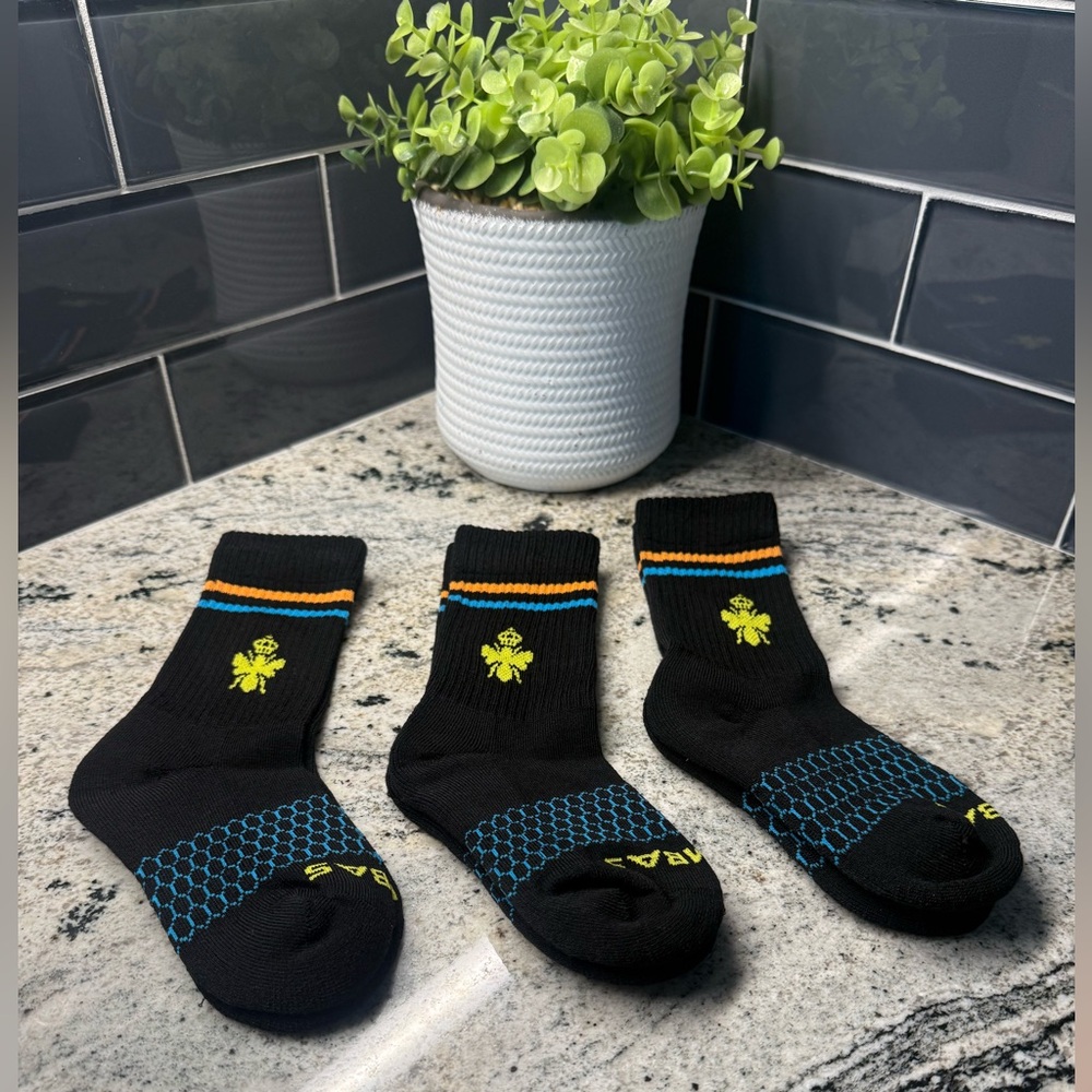 NWOT-BOMBAS SOCKS